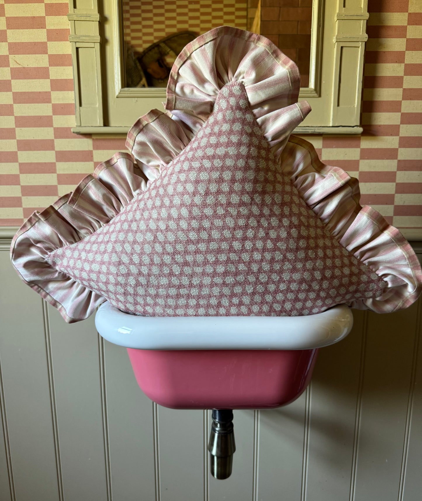 Fermoie x Pink Ruffle