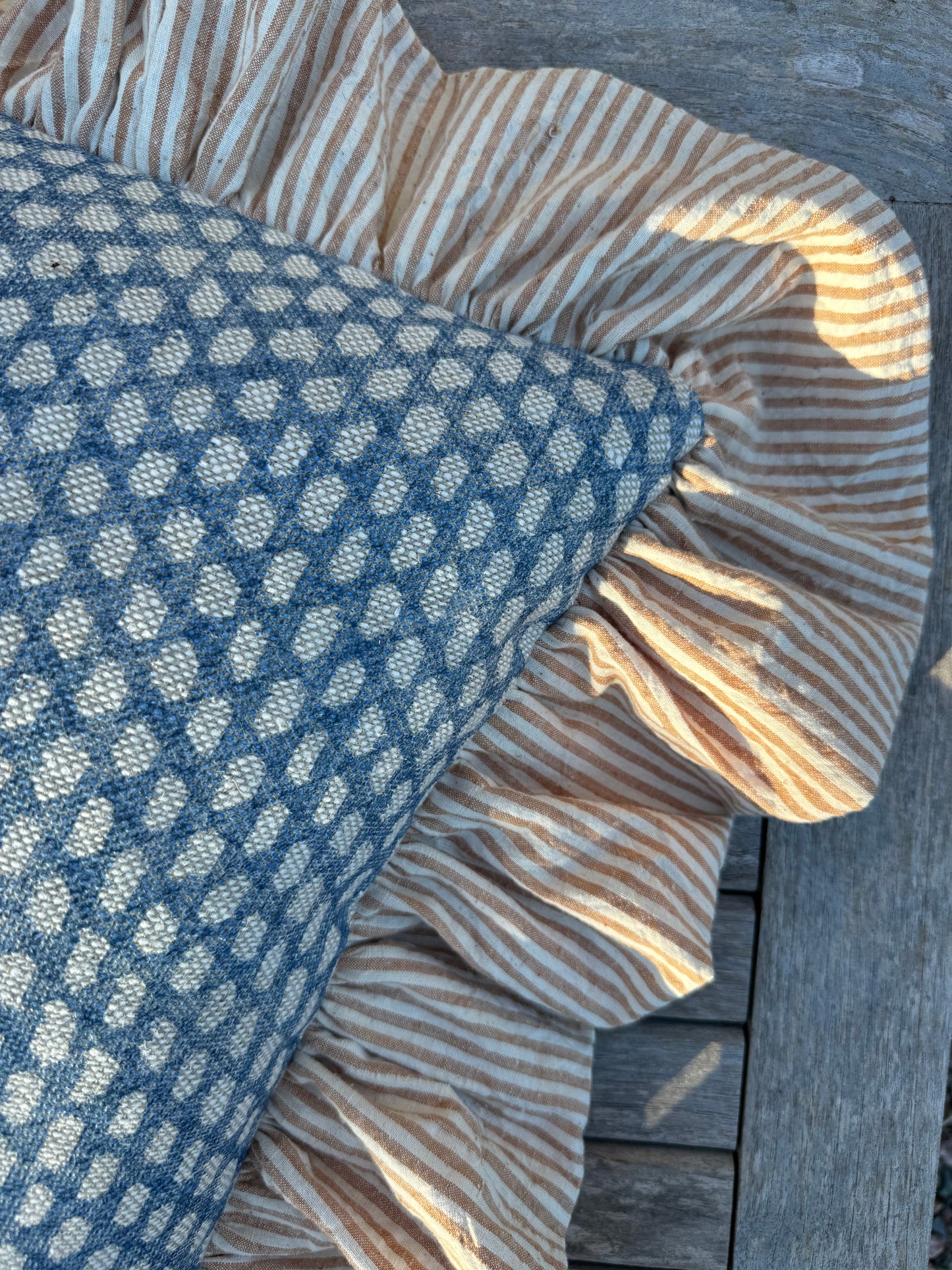 Fermoie x Rust Jumbo Ruffle