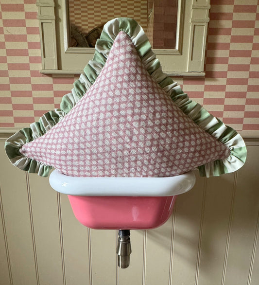 Pink Fermoie x Green Ruffle